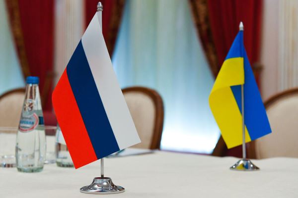 «Странный ажиотаж вокруг встречи в Стамбуле». Что будут обсуждать Россия и Украина