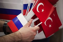 Аналитик рассказал о возможном формате проведения переговоров России и Украины в Турции
