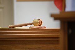 Двое иностранцев переехали россиянина на машине и ударили ножом в живот