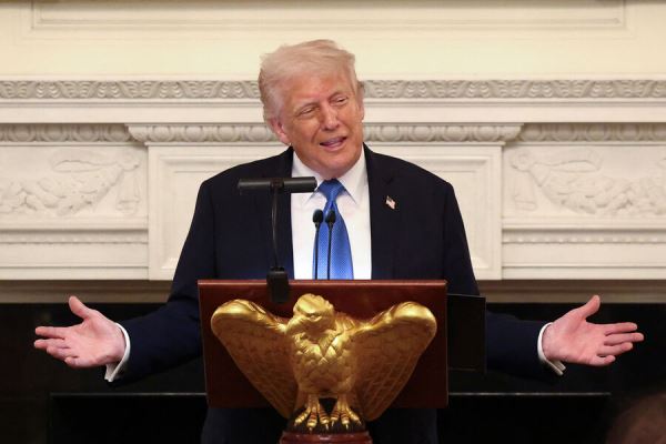 «Есть шанс чего-то достичь». Трамп решил подождать с санкциями против России