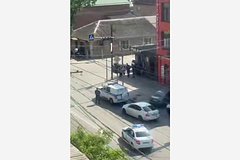 Полицейские обнаружили угнанный боевиками в Махачкале автомобиль ДПС