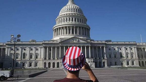 Telegraph обвинила власти США в готовности вмешаться во внутренние дела Британии